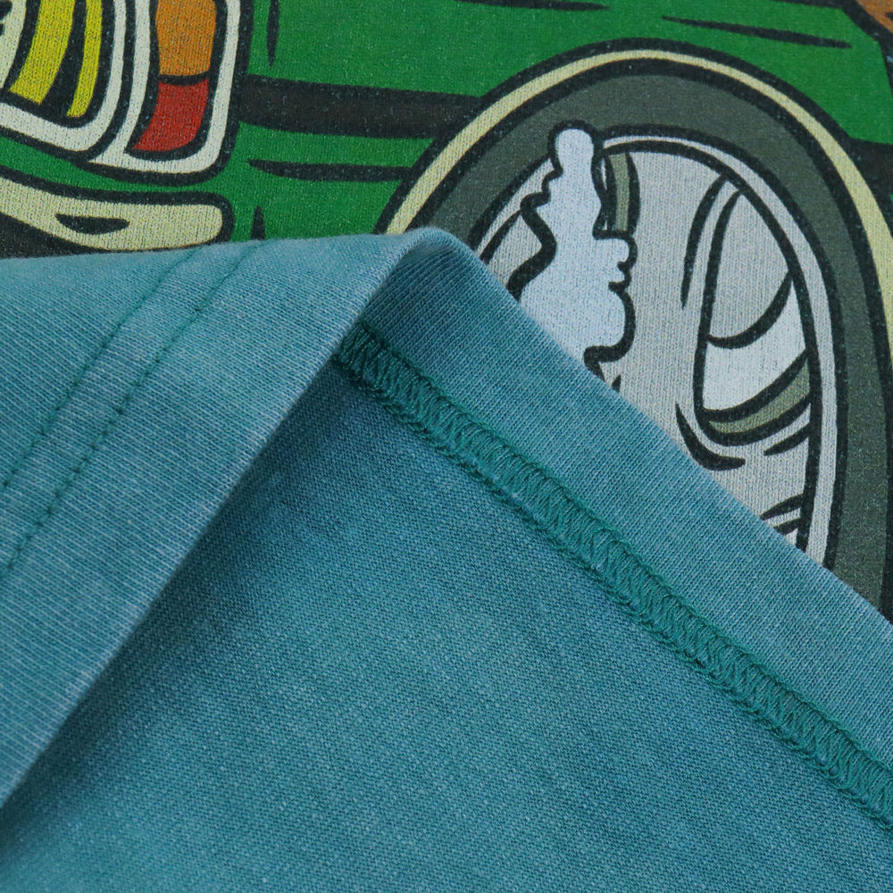Tee print detail